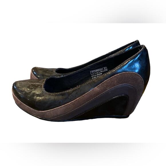 Jump for the People Shiam size 6 black patent and suede slip on wedge shoes - Picture 1 of 5